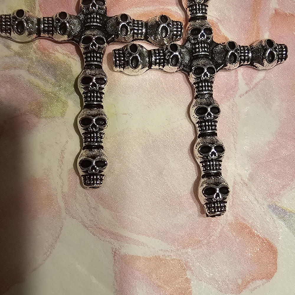 Crazy cross necklaces made from skulls